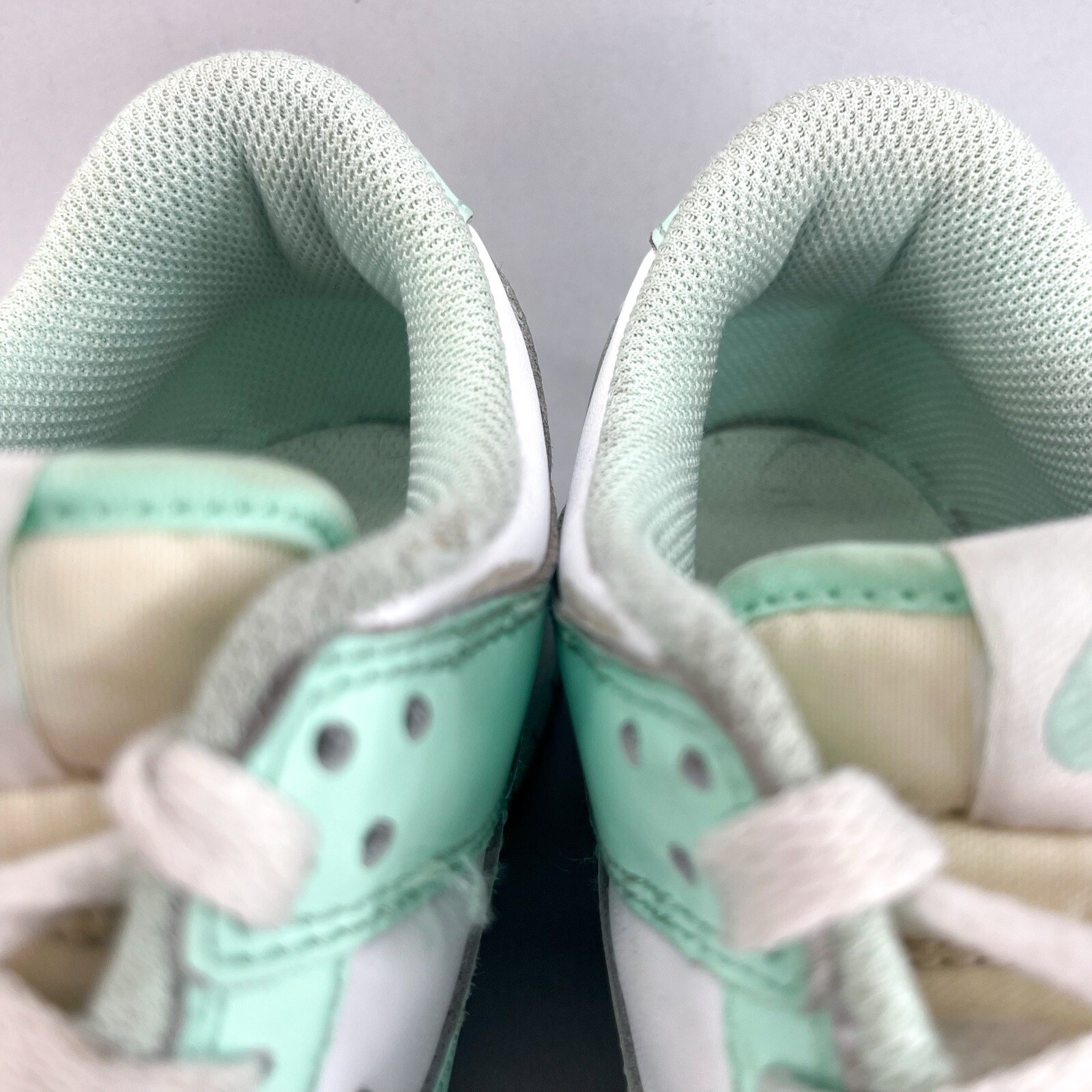 Nike Kids Size 5Y Dunk Low GS Mint Foam White Green Sneakers Shoes FZ3534-100 thumbnail 9