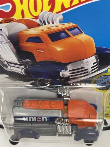 Hot Wheels 144/365 2015 FAST GASSIN Union 76 HW City Works 7/10 - Picture 3 of 10