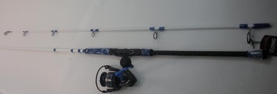 Penn 1518059 BTLIII5000LE802MH Battleiii Rolle 2.4m 2pc M Surfen Spin Rod Kombo