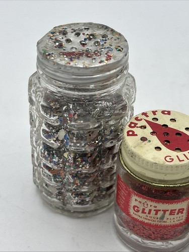 5 Vintage Pactra/Unbranded Glitter Jars Metal Shaker Lids Color Multicolor Red - Picture 5 of 10