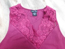 VICTORIA SECRET MODA INTL BURGUNDY TOP SIZE MEDIUM