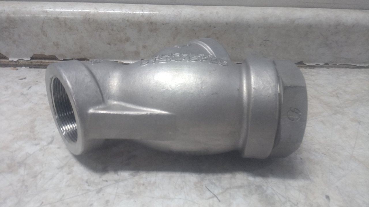 Mueller Steam Specialty 2 581 CS screwed end 2 In NPT Pipe Size Y Strainer