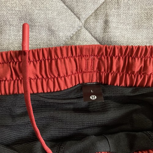 Lululemon Athletic Shorts Men’s Large Red Pockets Brief Lined 9” Inseam - Picture 6 of 9