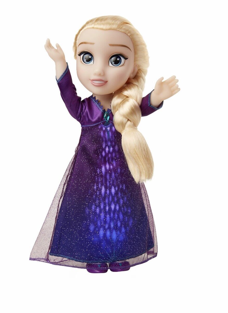 Boneca Princesas Disney Frozen Elsa Adventure Doll com Fantasia