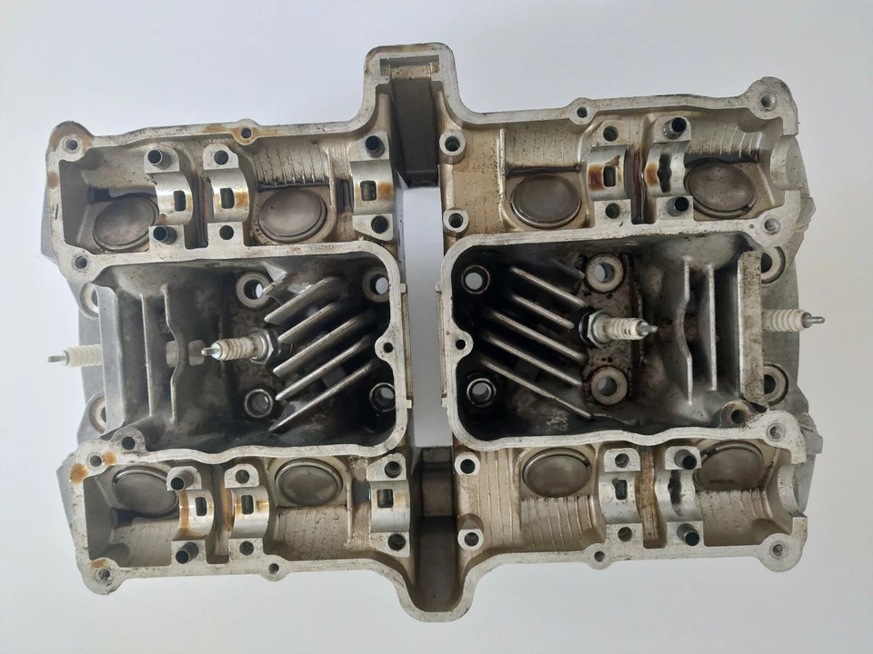 Yamaha XJ750 SECA 1982 culata con árboles de levas y válvulas Foto 2 de 4