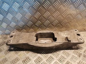 BMW 5 Touring E61 Getriebehalterung 6769634