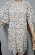 NWT Vince Camuto Scallop Hem Lace Dress Ivory Nude Size 4