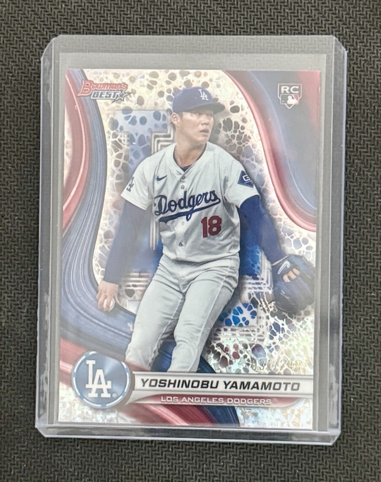 2024 Bowman's Best - Yoshinobu Yamamoto #34 Mini-Diamond (RC) /299