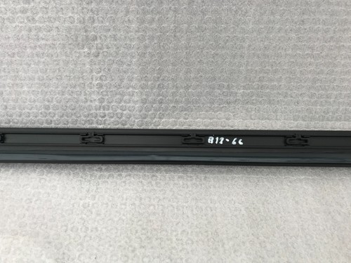 AUDI A3 S3 8P 2004-2013 FRONT RIGHT O/S DOOR MOULDING TRIM 8P3-853-960-J #B12-66 - Picture 7 of 9