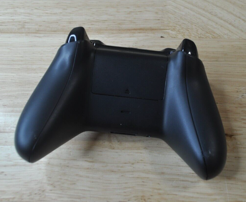 Controller wireless nero Xbox One - modello 1708 *testato funzionante* - Foto 3 di 8
