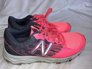 new balance women's wt690 trail running 