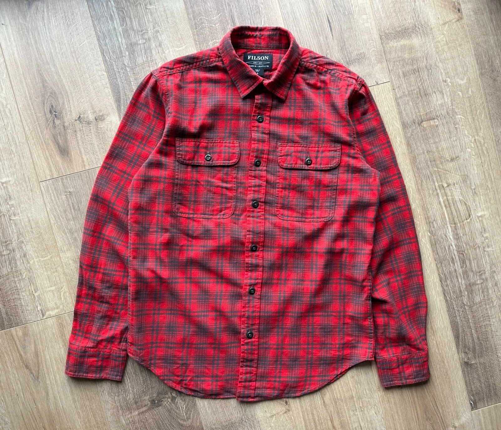Filson flannel Plaid Button Down Shirt Size S Red/Grey