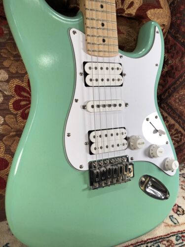 Fender Squier Seafoam Stratocaster HSH Strat SURF Nitro Humbucker Tom Delonge - Bild 3 von 23