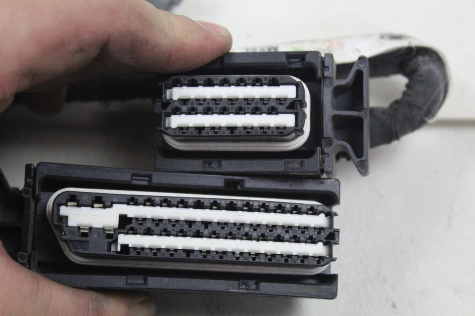 Arnés de cableado principal y motor Aprilia RSV4 RF 2016 relés de cable telar ¡BONITO! Foto 4 de 4