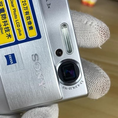 Sony Cyber-shot DSC-T10 7.2MP 3x Optical Zoom Digital Camera