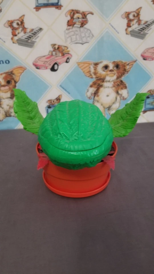 Audrey Feed Me Plant Game Vintage Little Shop of Horrors 1986 Read - Image 3 of 4