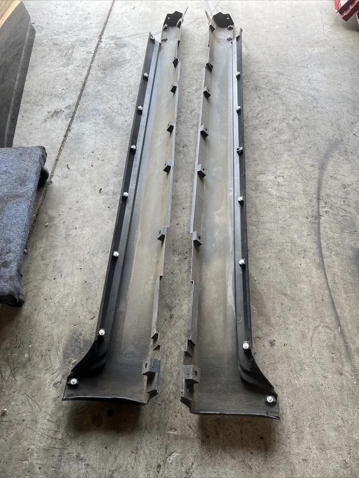 2008-2013 INFINITI G37 G35 Sedan LH RH SIDE ROCKER PANEL SIDE SKIRT MOLDING OEM - Image 4 of 4