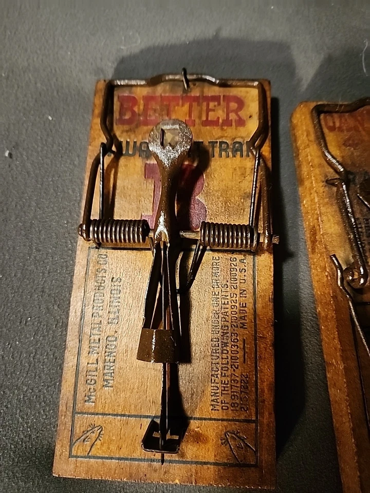 2 Vintage CAN’T MISS Four Way Rat Mouse Traps by McGill Wood Products - Image 2 of 4