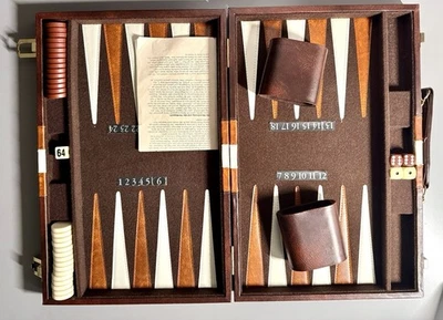 Backgammon-Set Im Koffer mit Spielbrett, 30 Steinen und 5 Würfeln - Bild 1 von 4