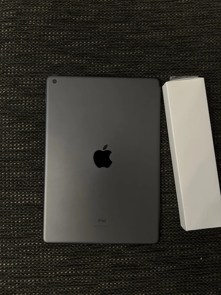 iPad 10.2” (2020) 8. Generation 128gb Wlan Space Grau - Bild 2 von 2
