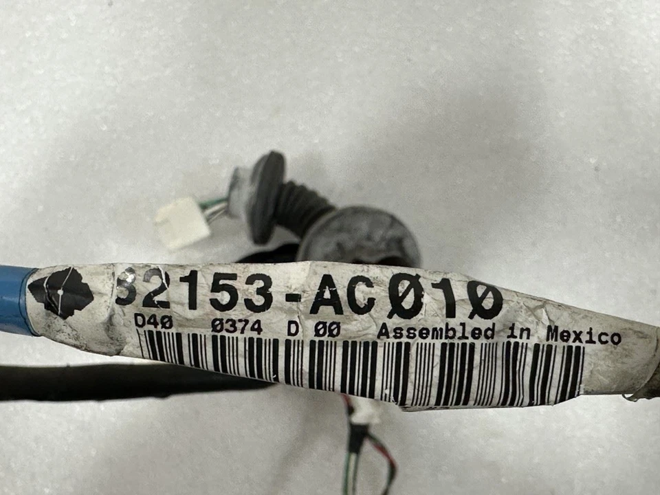 2000 2001 2002 2003 2004 TOYOTA AVALON RIGHT REAR DOOR WIRE HARNESS 82153-AC010 - Image 3 of 4