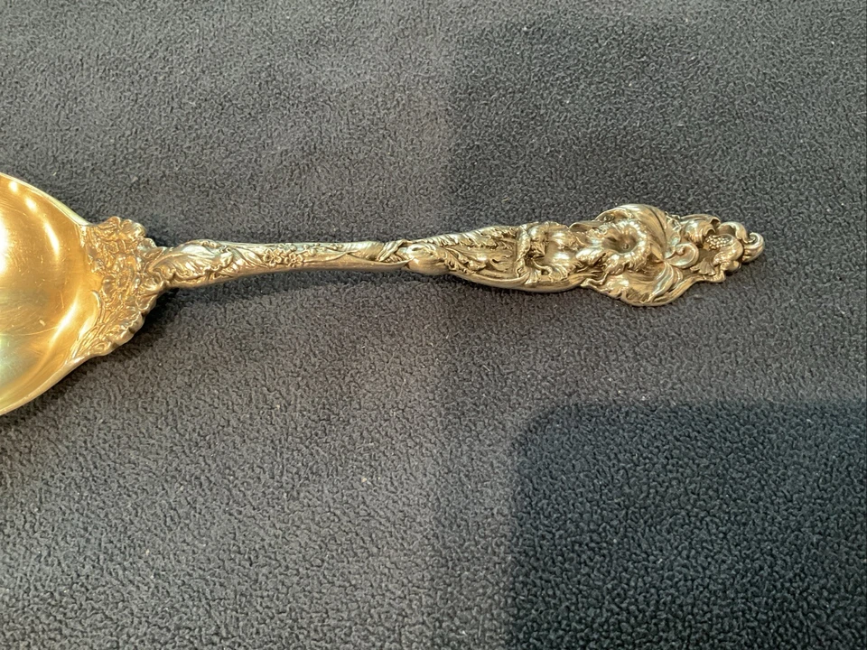 Cuchara grande de bayas Reed And Barton Sterling Foto 4 de 4