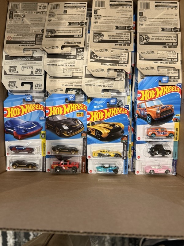 Hot Wheels Diecast Cars Lot/Collection 1:64 Unopened