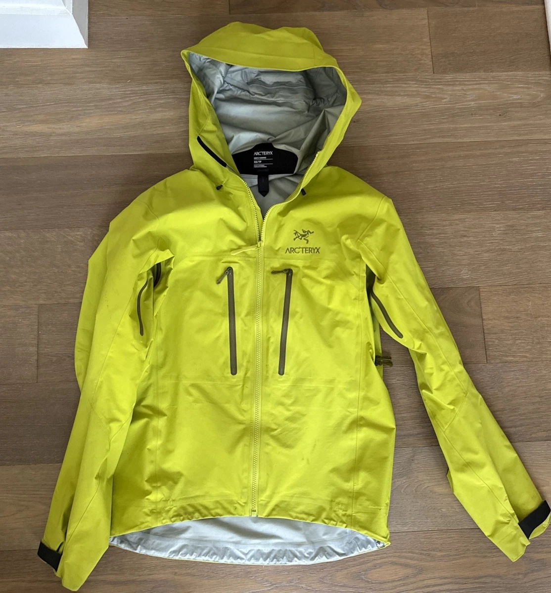 Preços baixos em Arc'teryx Beta Ar Casacos, jaquetas e Coletes