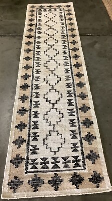 IVORY / GREY 2'-3'' X 9' Broken Thread Rug, Reduced Price 1172663507 KLM755A-29