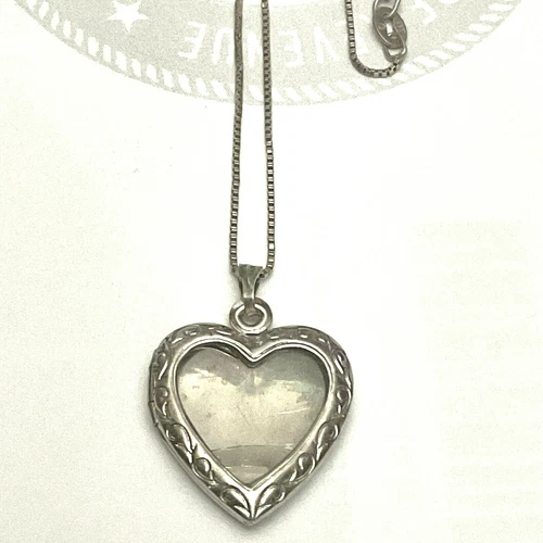 STERLING SILVER SEE THRU HEART LOCKET WITH 22 INCH SILVER BOX CHAIN