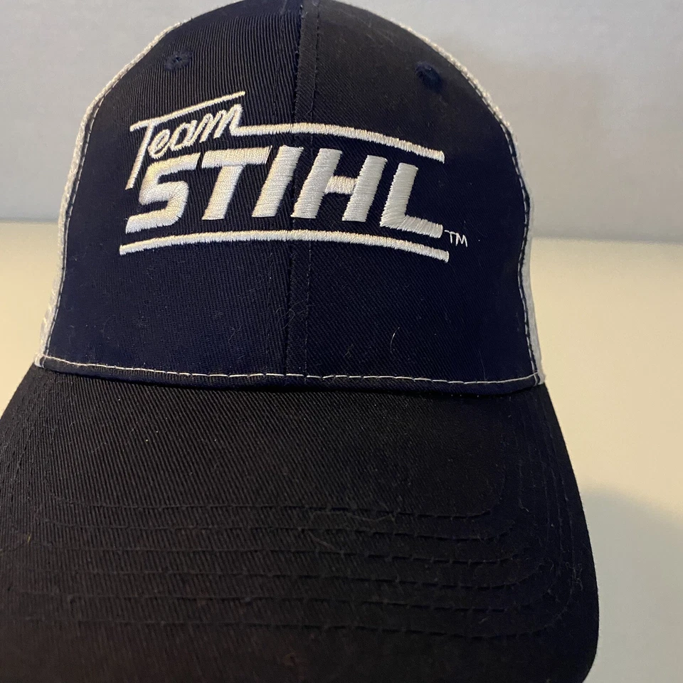 Gorra de camionero Team STIHL Outfitters azul marino tela con malla blanca Foto 2 de 4