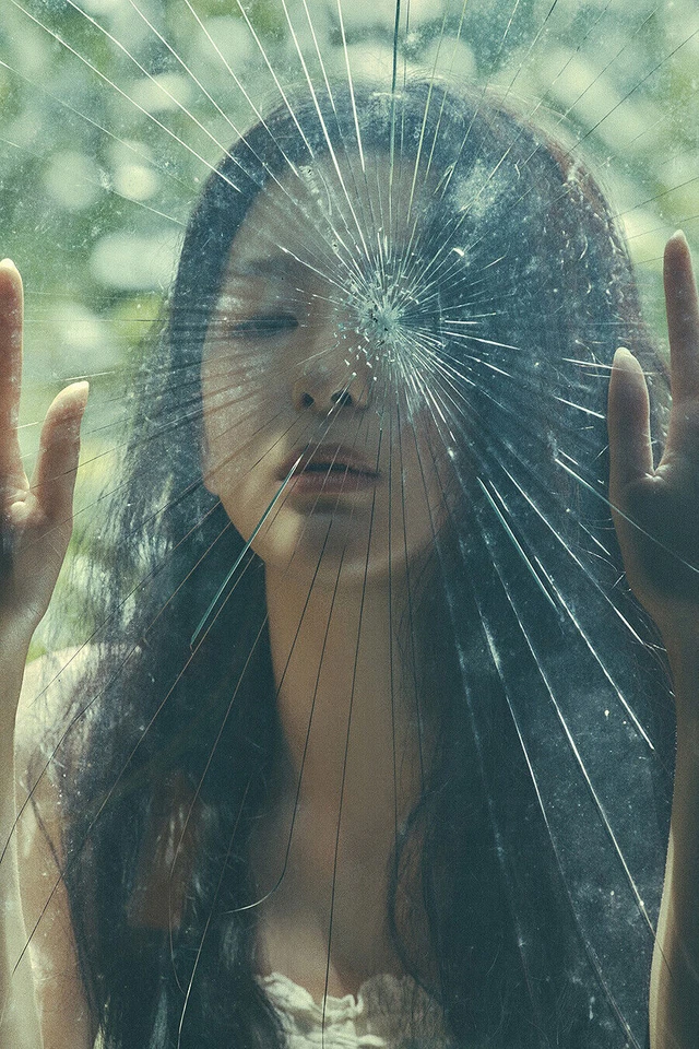 SEULGI 28 REASONS 1st Mini Album SPECIAL RANDOM Ver/Mini CD+304p Photo Book+Card - Image 4 of 4