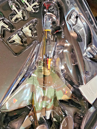 🔥 CORGI AVATION AA37501 MIG 29 FULCRUM A E. GERMANY Vladimir KOMAROW 🔥NuInBOX! - Picture 5 of 14
