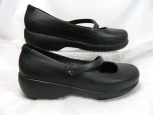 black rubber shoes womens