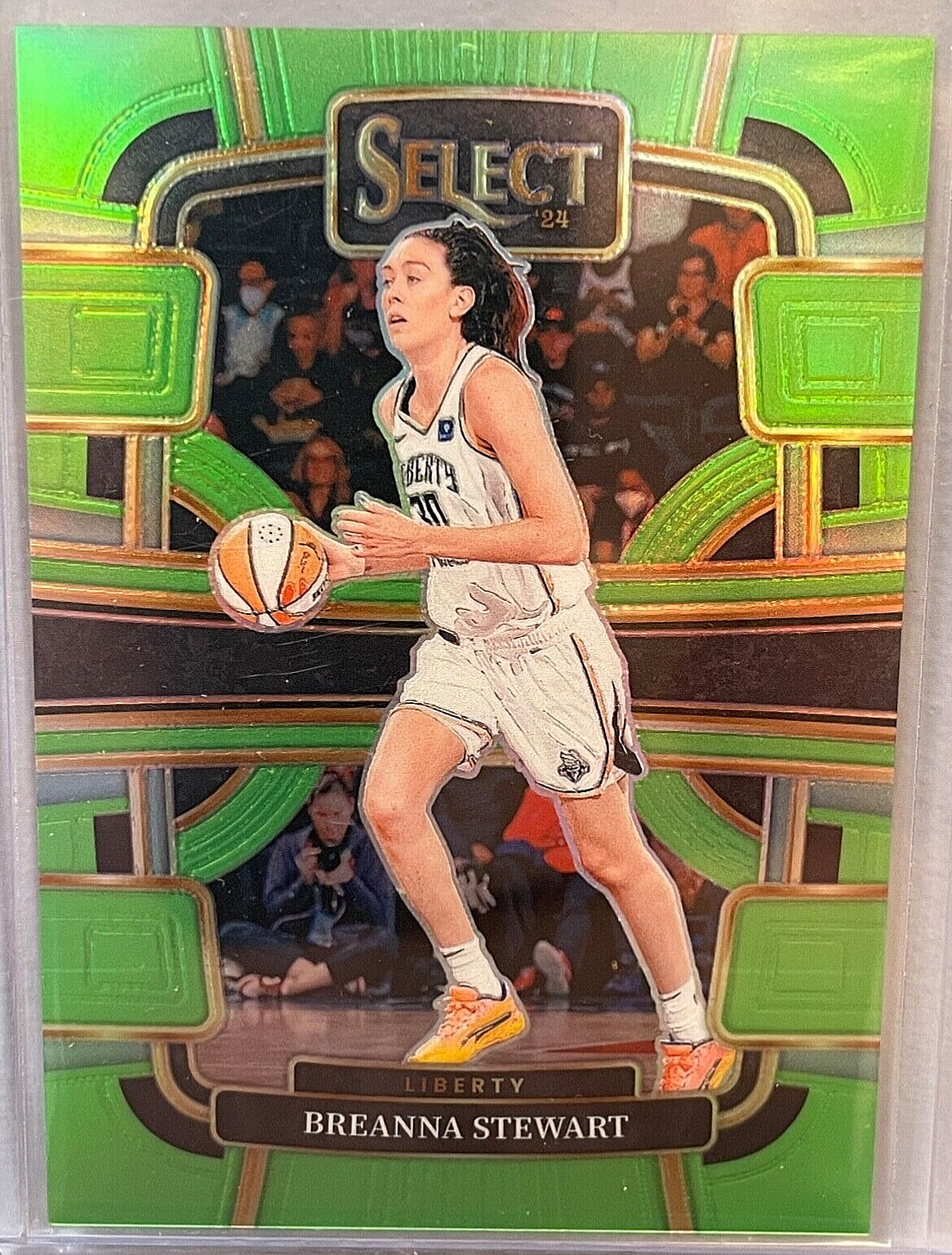GREEN! 2024 Select WNBA Concourse #13 Breanna Stewart Neon Green Prizm 7/75 🔥