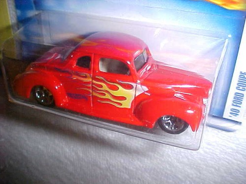 HW HOTWHEELS (2) '40 FORD COUPES" VHTF NEW DIECAST CLASSIC CARS - Picture 4 of 5