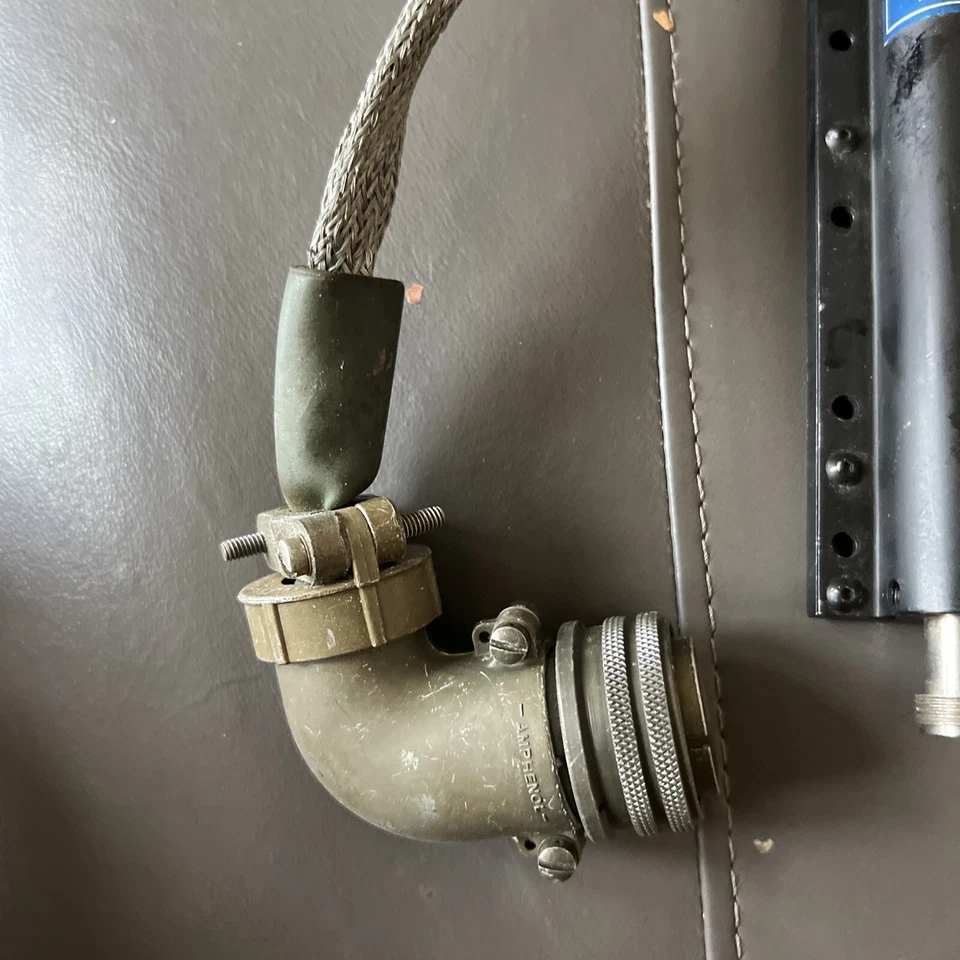 Litton Electron Tube L-3977  1720V 33.5MA 49.0V Made In USA Foto 3 de 4