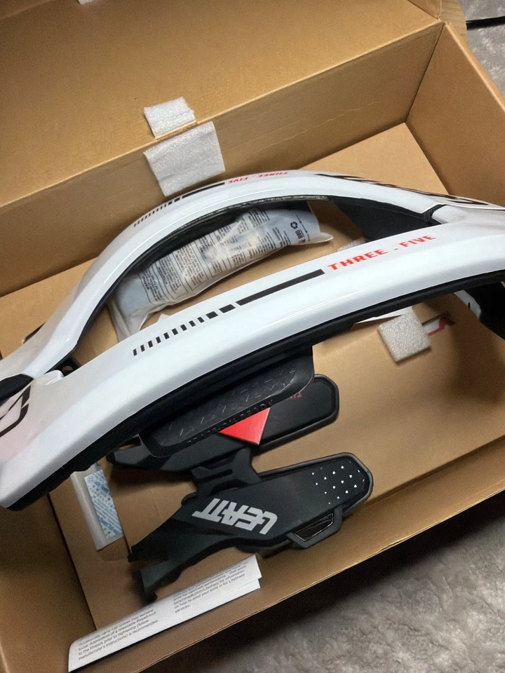 cinta de pescoço de couro 3,5 2xL branca - Imagem 2 de 4