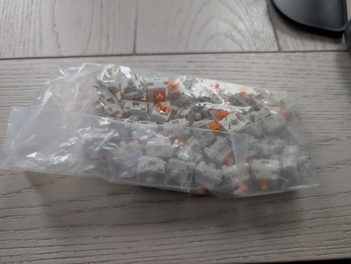 Glorious Panda Keyboard Switches Tactile Lubed, 36 Count - Bild 2 von 2