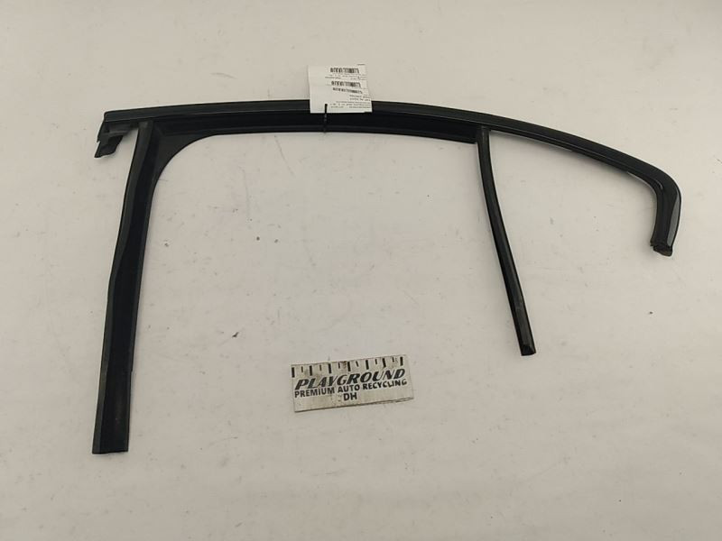Alfa Romeo Giulia 2017-2019 Left Rear Upper Door Seal Molding for Driver Side