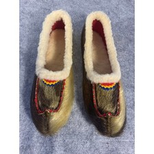 Vintage Scandinavian Reindeer Fur Moccasin Slippers M Size 10-10.5, W 11.5-12