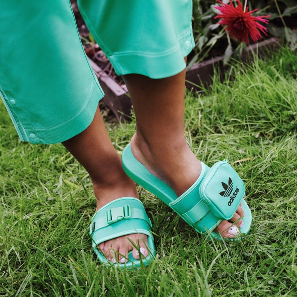 adidas アディダス サンダル POUCHYLETTE W GREEN ポーチレットW グリーン GZ4330 New Adidas Womens POUCHYLETTE SLIDES HI-RES GREEN/BLACK GZ4330 US