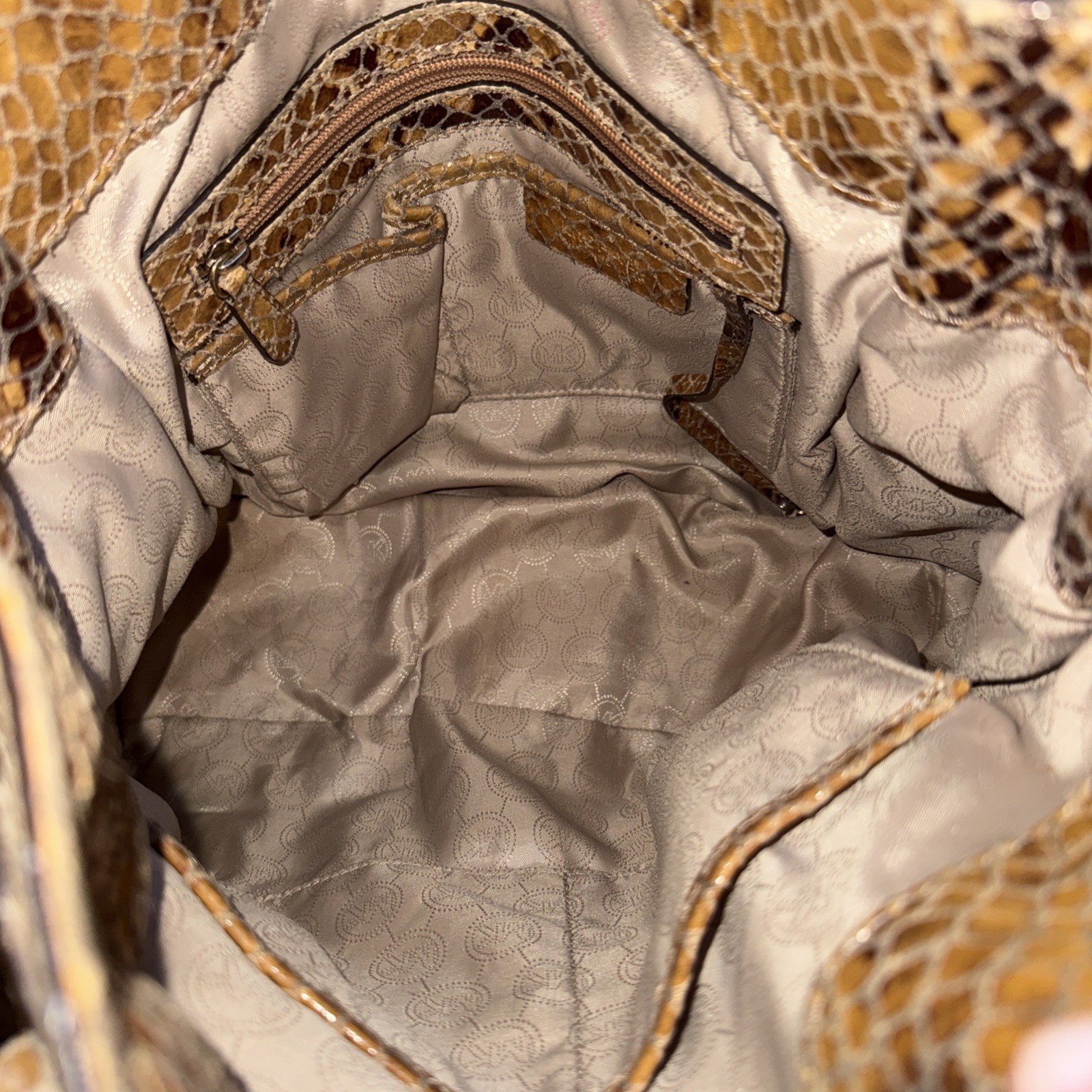 Michael Kors Hamilton Snake Skin Python With Key … - image 13