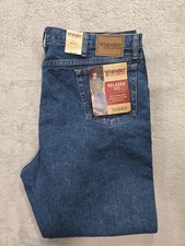 Wrangler rugged wear relaxed fit men's jeans Sz 44x32 NWT