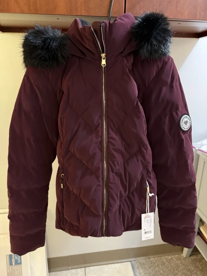 Women’s NWT Obermeyer Bombshell Luxe Ski Jacket , Cabernet, Sz 4 - Image 2 of 4