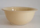 Pyrex Pastel Yellow, Clear Bottom Mixing bowl #322, 7”, 1L, retired