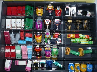 10 Komplettsätze Ü Ei Autos v 1995/94 verschiedene Serien einige BPZ