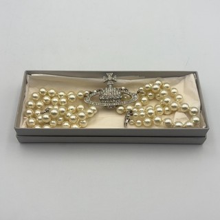 Collana girocollo sfera cristallo perle finte tre fili Vivienne Westwood