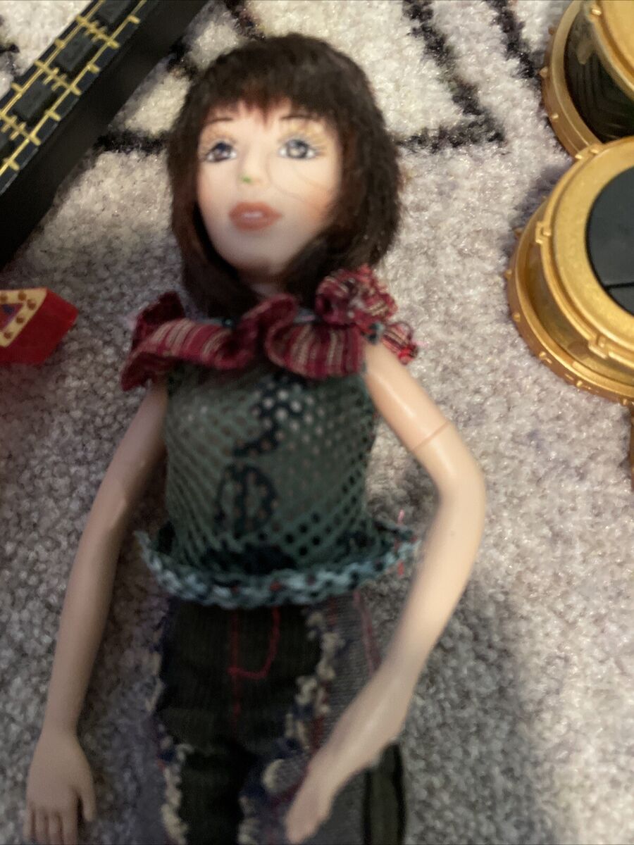 Hi Hi Puffy Ami Yumi Doll - Yumi World - Yumi Yoshimura Hi Hi Puffy Ami Yumi Doll - Yumi World - Yumi Yoshimura