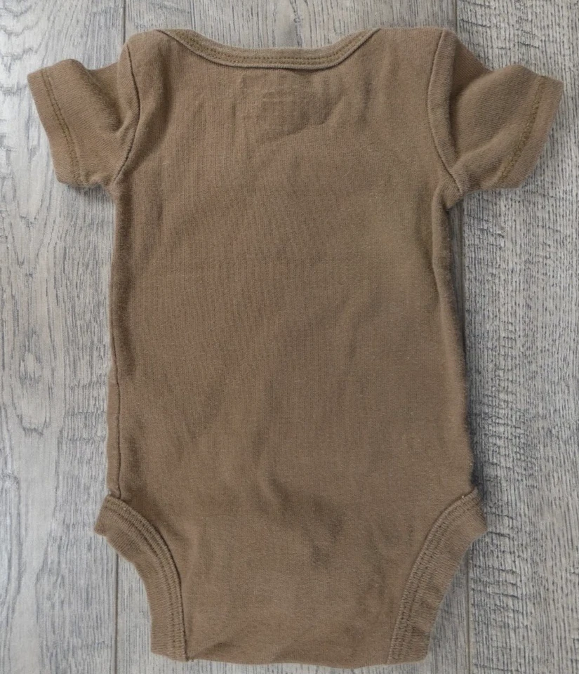 Body de trozo marrón recién nacido R Us ropa bebé niño Foto 2 de 2